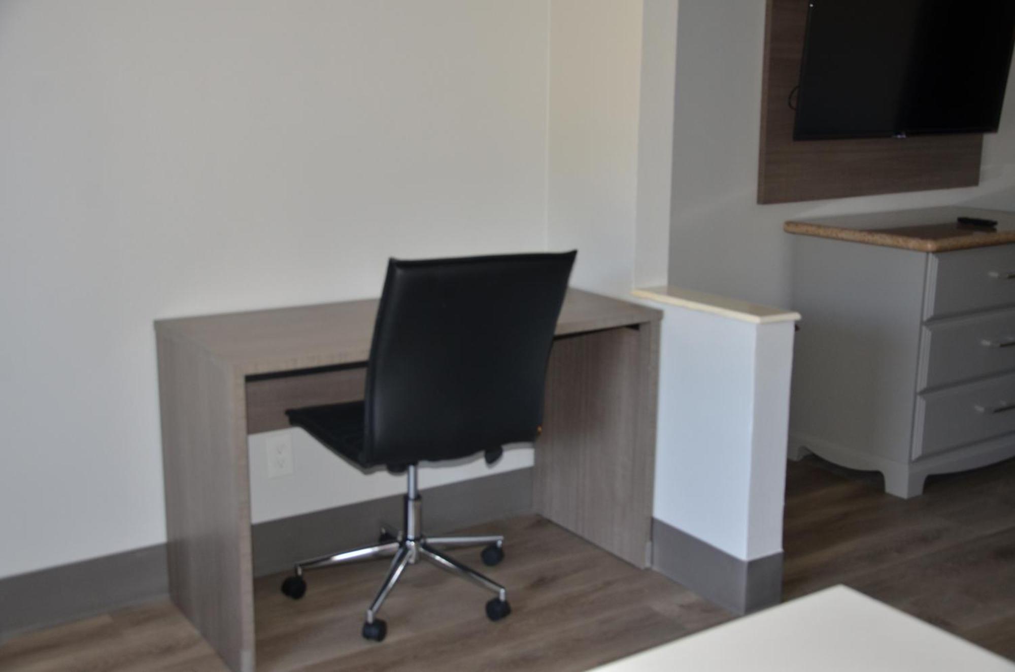 Baymont Suites Covington Esterno foto