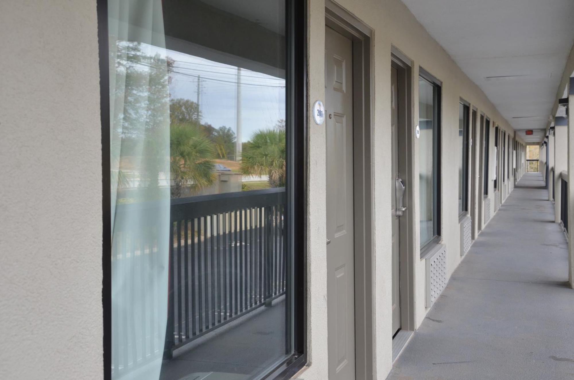 Baymont Suites Covington Esterno foto
