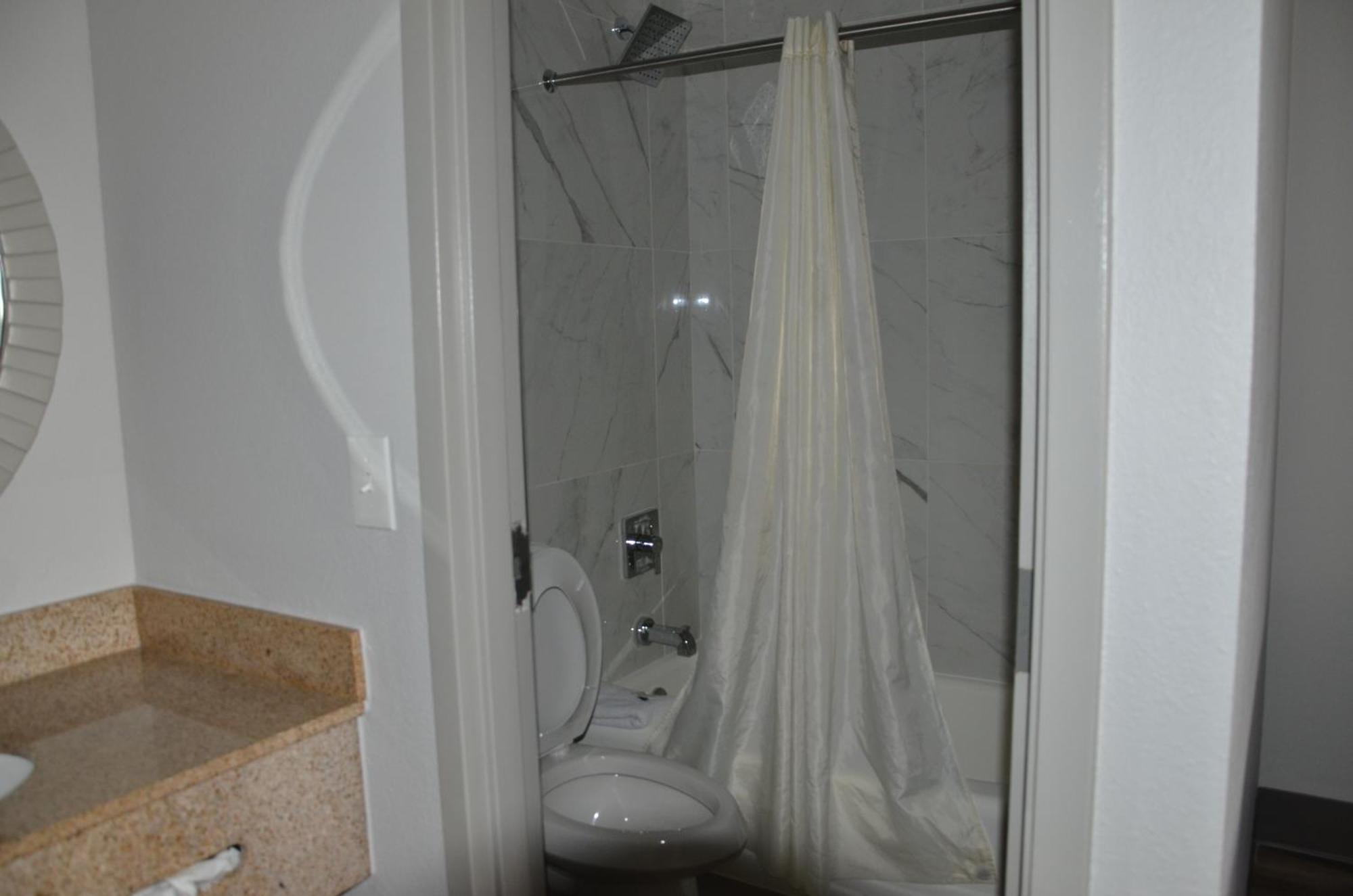 Baymont Suites Covington Esterno foto